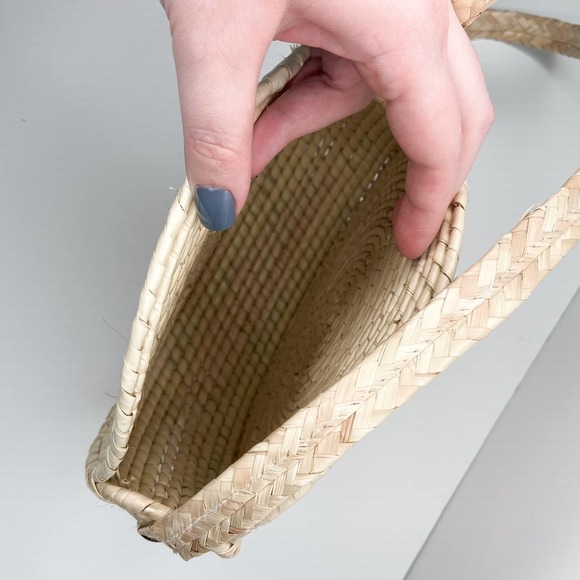 vintage wicker handbag, round wicker purse, vintage wicker purse with strap - Picture 4 of 10